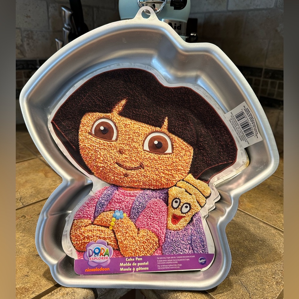 Vintage Wilton Dora the Explorer Molded Cake Pan